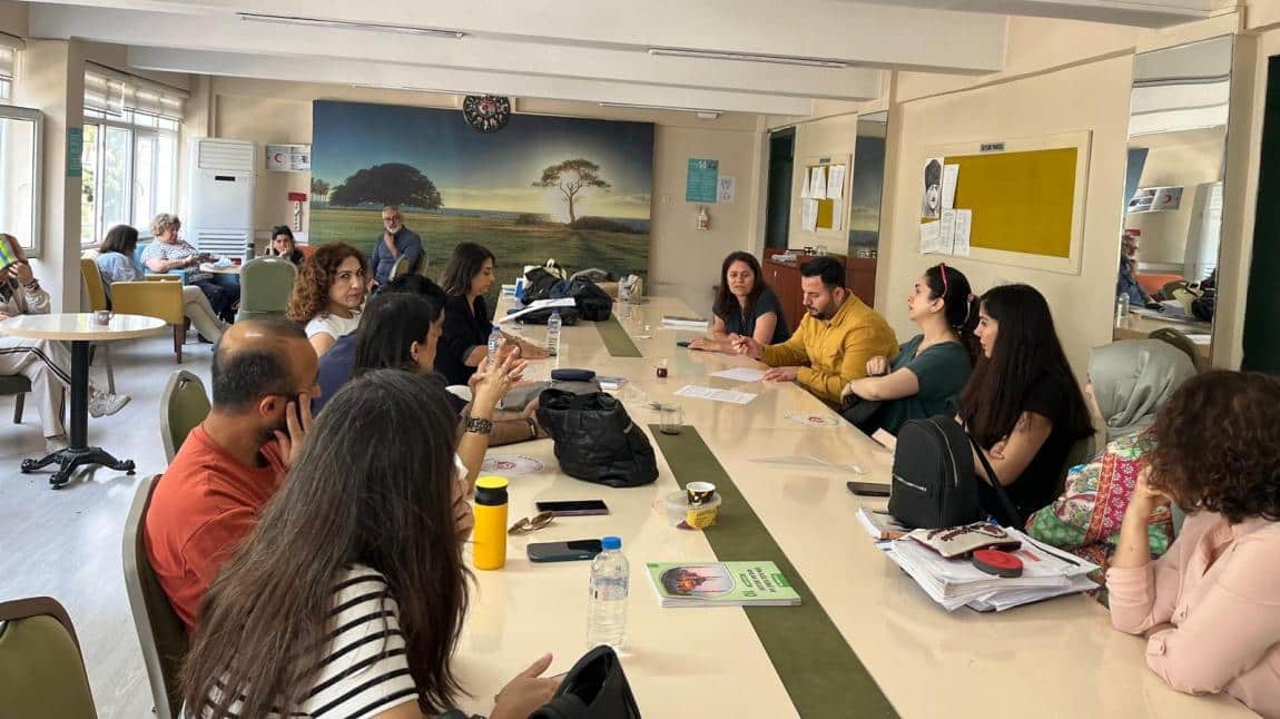 Ortaokuldan Meslek Lisesine; “Atölyeyi tanı öğrenciye rehber ol.” Etkinliği 